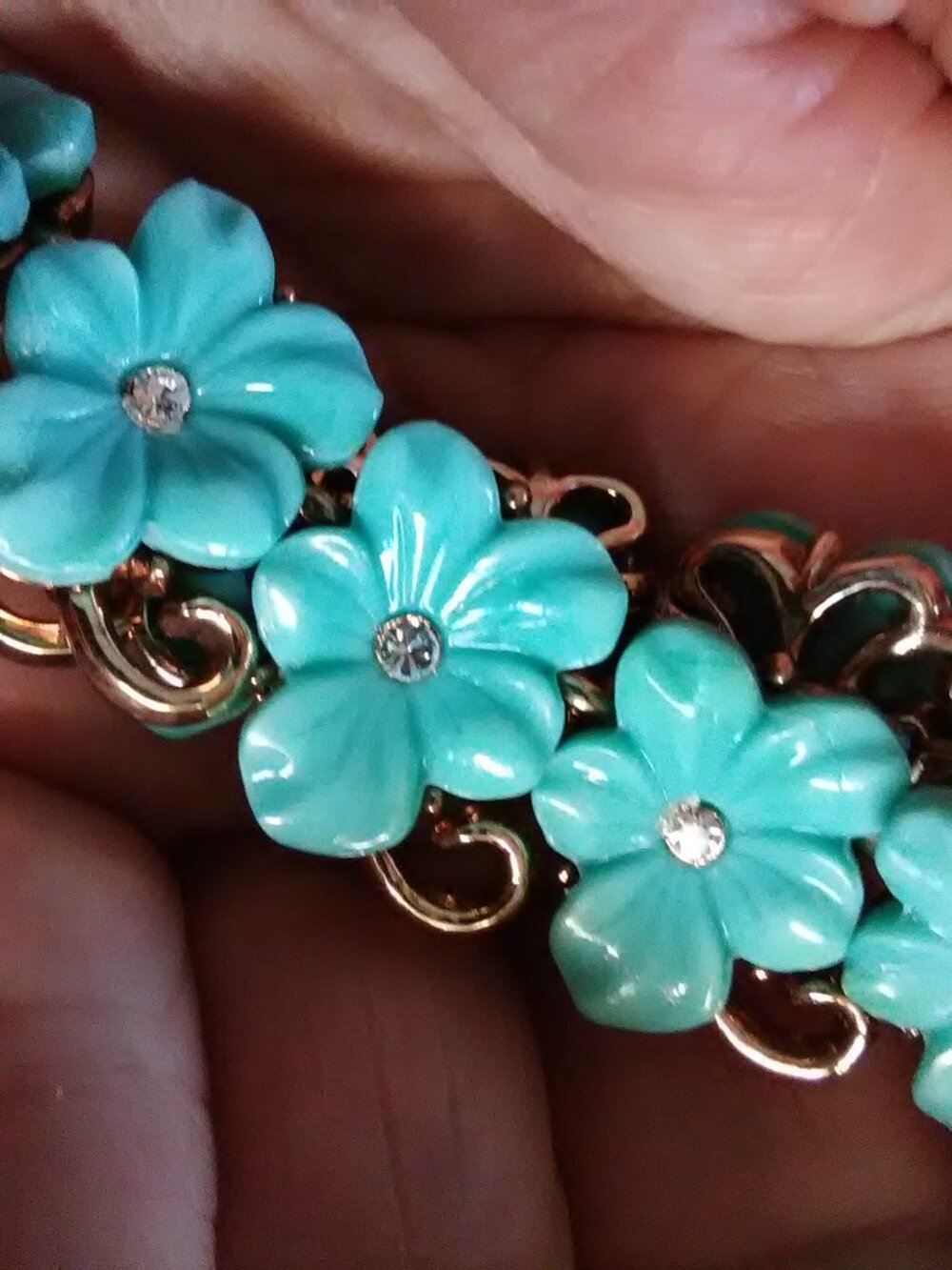 Vintage Trifari ( molded or poured ?? ) bracelet